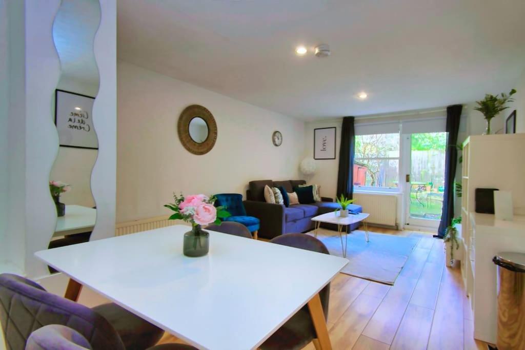 런던 Two Bed House Near Kings Cross 아파트 외부 사진