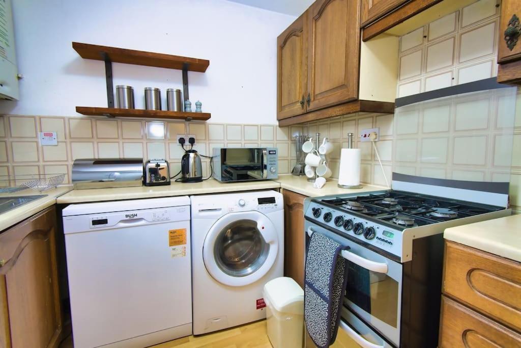 런던 Two Bed House Near Kings Cross 아파트 외부 사진