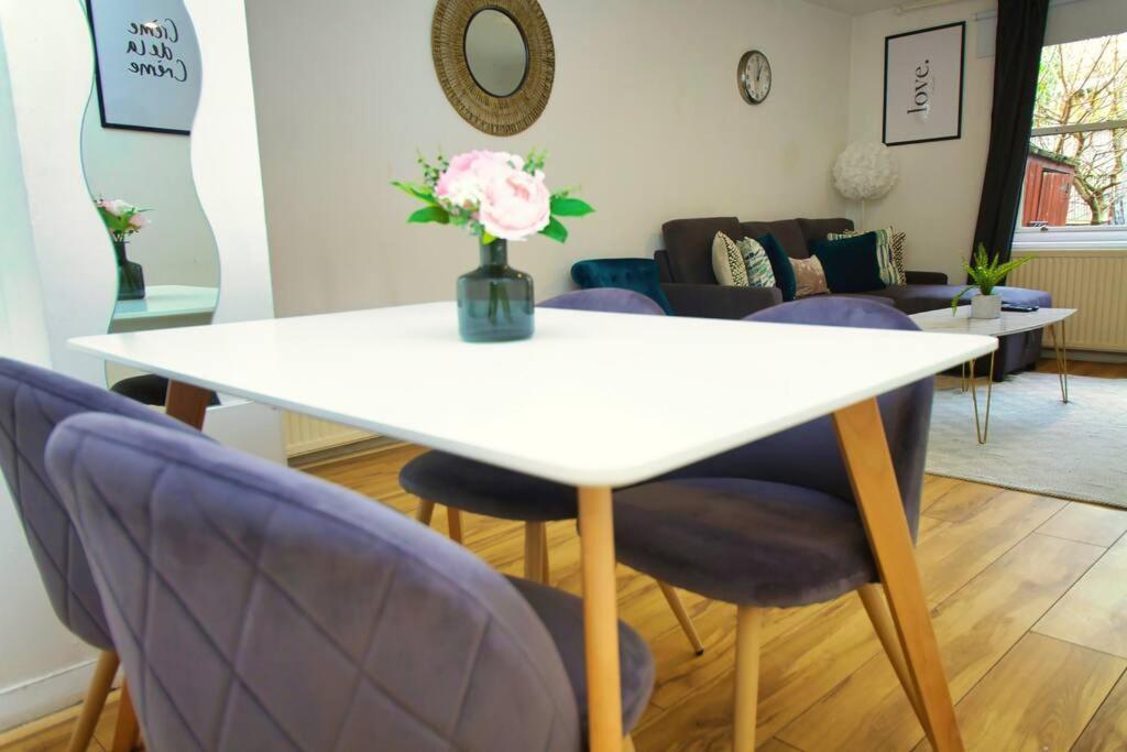 런던 Two Bed House Near Kings Cross 아파트 외부 사진