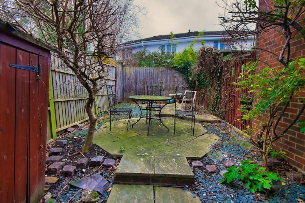 런던 Two Bed House Near Kings Cross 아파트 외부 사진